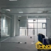 Vách kính cường lực văn phòng 2 cánh mở